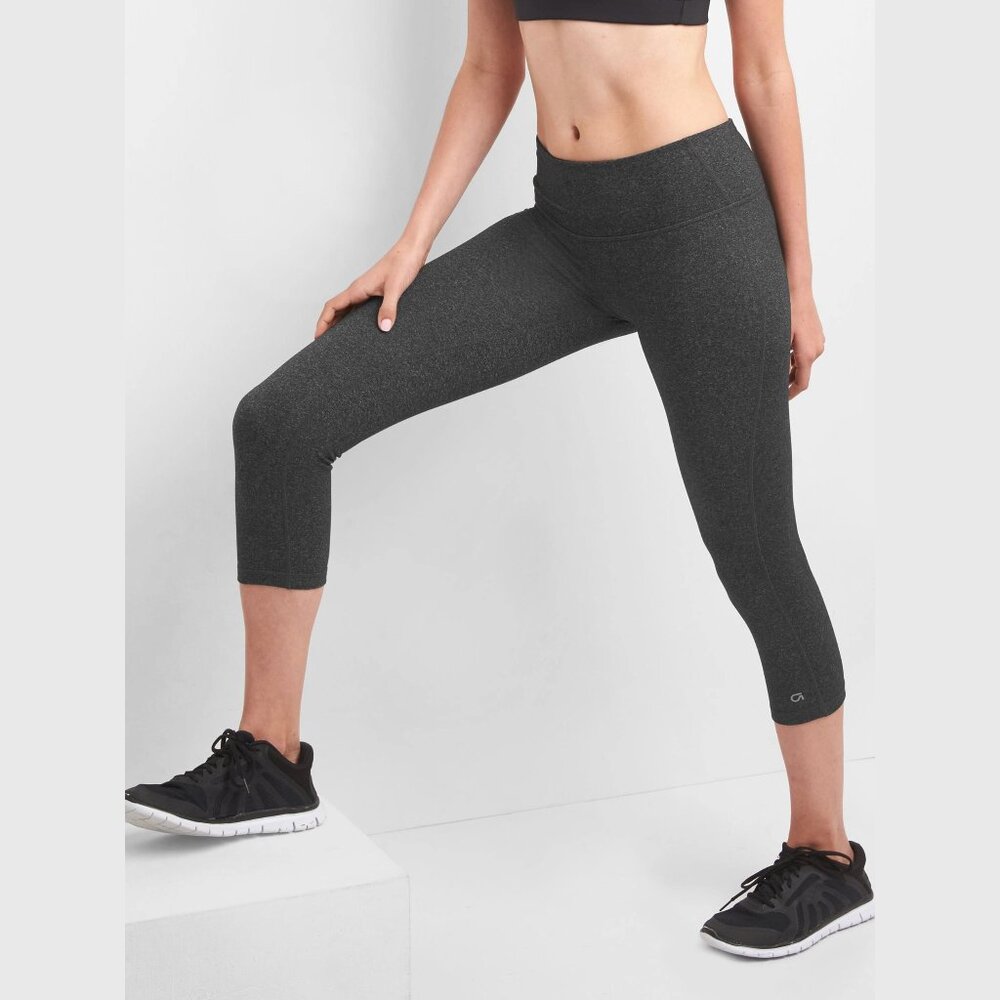 Gap GFast Mid Rise Capri Charcoal Heather XL